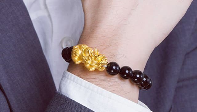 A Symbol of Wealth and Charm, Pixiu Bracelet Singapore