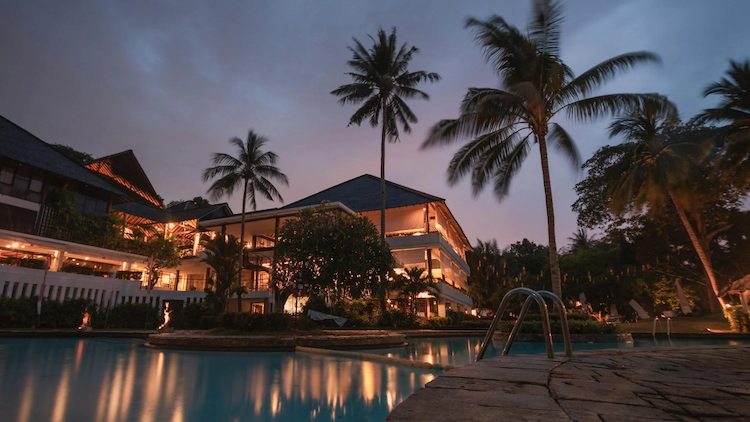 Staycations & Local Getaways