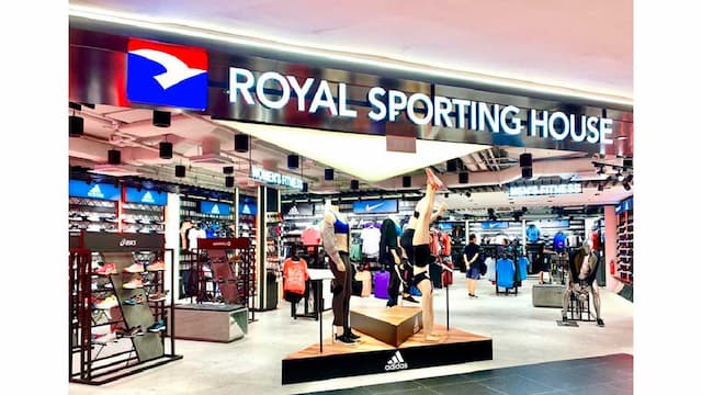 How to start a sporting goods store: 4 important things to know