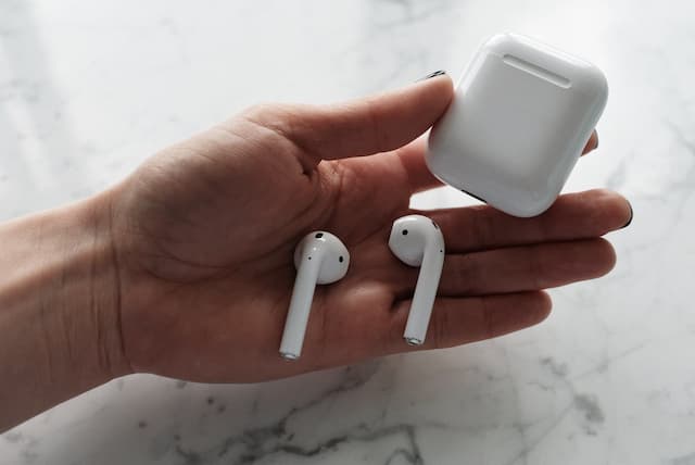 Ways you can get more free Air Pods credit card while spending less