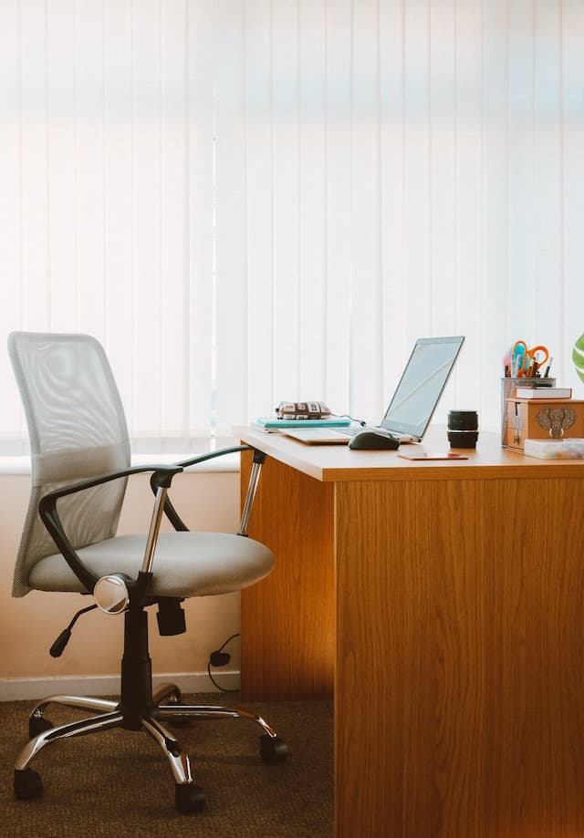 7 Ergonomic chairs in Singapore – which one You should go for?