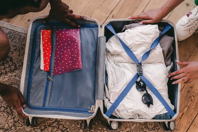 How to Pack Luggage-The Finest Way to Do It in 2021