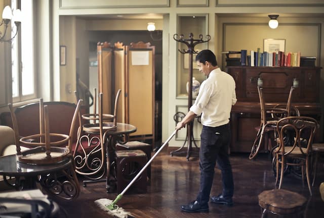 Replace the Traditional Mop with a Spin Mop