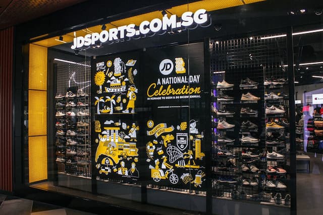 Shop at JD Sports Singapore: win at every race!