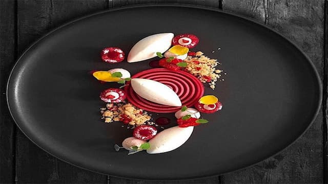 Life Needs Style – Start with Plating Desserts
