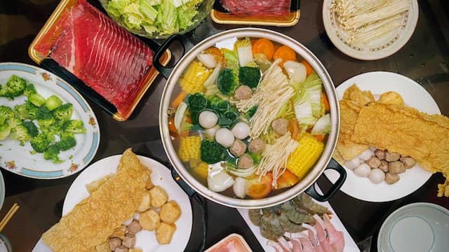 Crafting the Perfect Steamboat Experience: A Guide to Essentials and Brands in Singapore